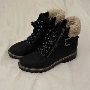 Women's Black Ankle Boots with Faux Fur Lining
